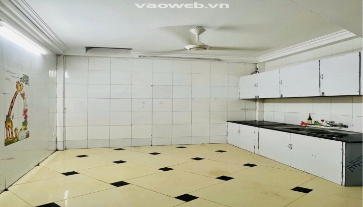 Cho thuê nhà ngõ 509 Vũ Tông Phan, 3 tầng x 40m2, 10 Triệu kinh doanh online kết hợp ở gđ
